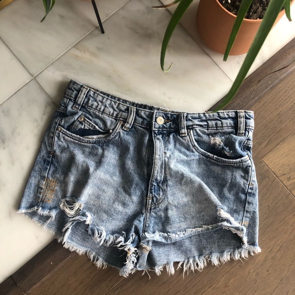 Zara vintage collection jean shorts fringe